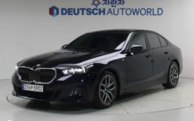BMW 5시리즈 2024/07 7,692km