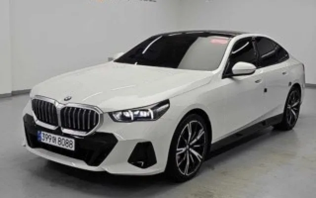 BMW 5시리즈 2026/04 2,861km