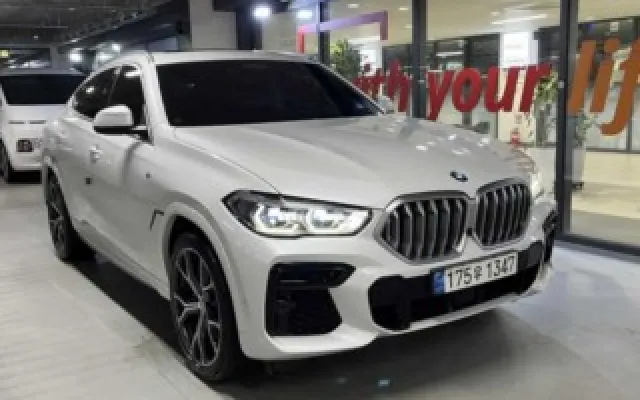 BMW X6 2022/12 159,195km