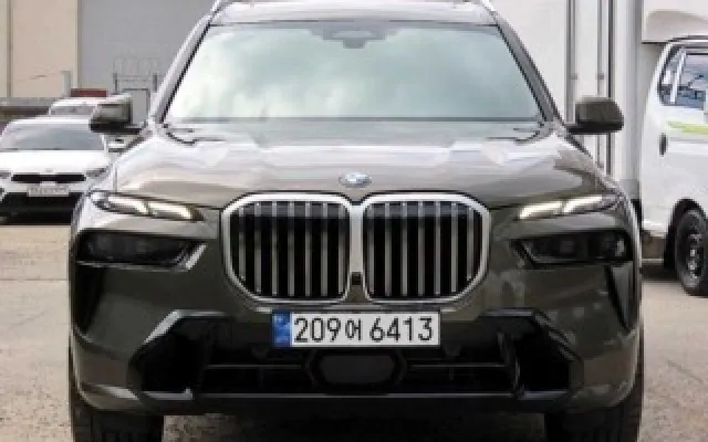 BMW X7 2025/05 15,244km